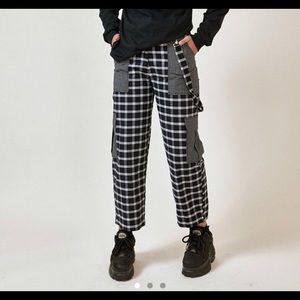 ***ISO*** The ragged priest check trousers